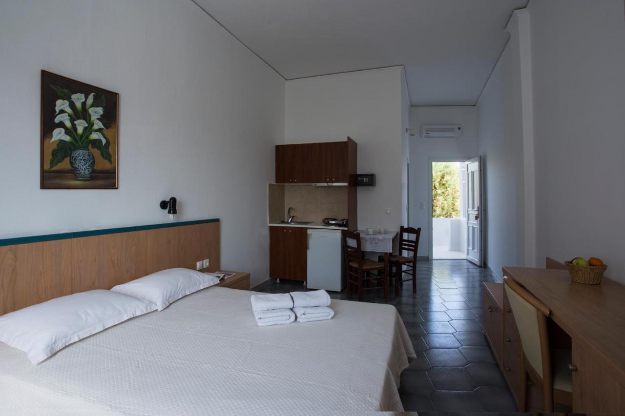 Sunrise Studios In Perissa Exteriér fotografie